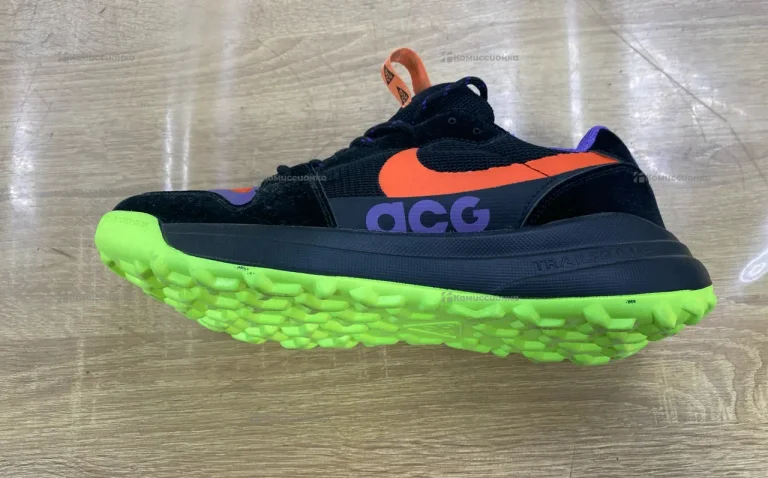 Кроссовки Nike ACG 43
