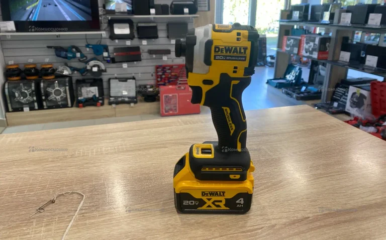 Ударный шуруповерт DeWALT Atomic DCF850N