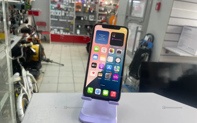 Apple iPhone XS 4/256 ГБ