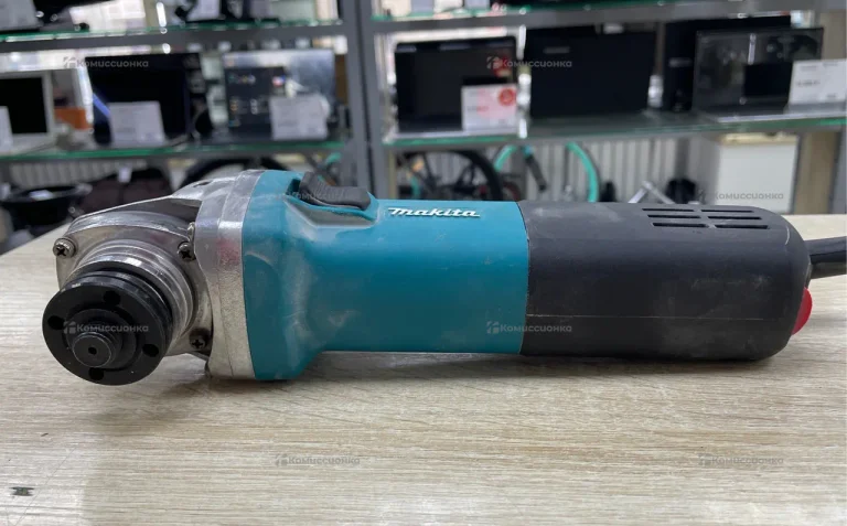 УШМ Makita 9558HM