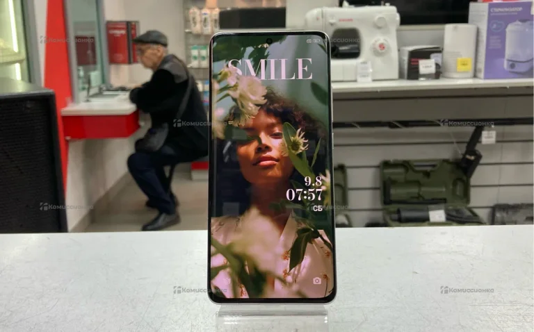 Xiaomi 12 8/128 ГБ