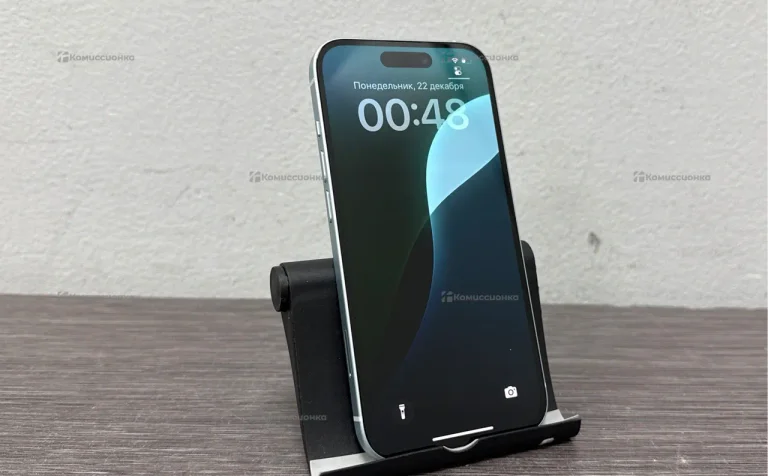 Apple iPhone 15 6/128 ГБ