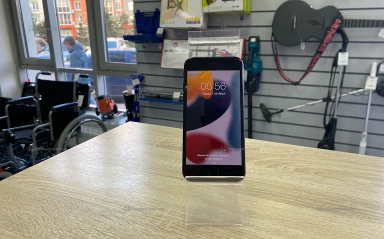 Apple iPhone 7 32 ГБ