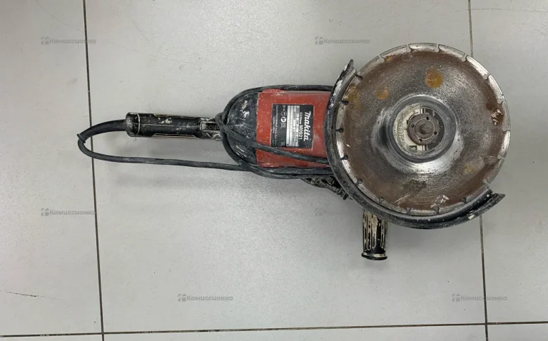 Ушм Makita M0921