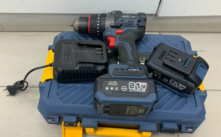 Шуруповерт Devetech CIS-120