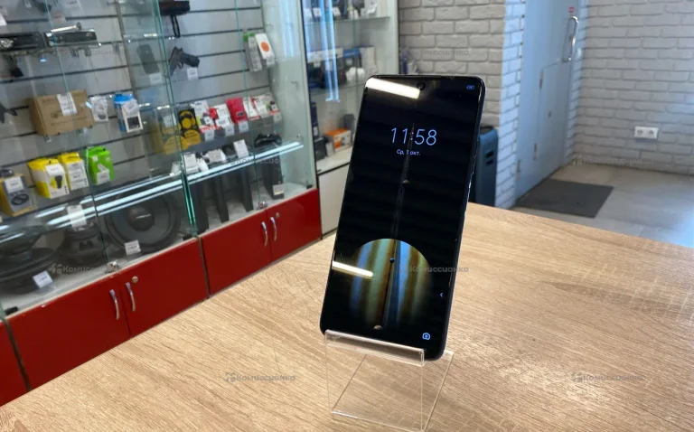 Tecno Pova 2 4/64 ГБ