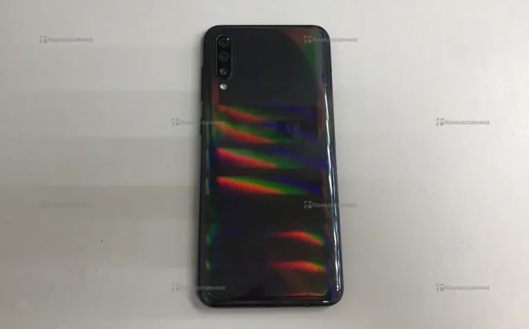Samsung Galaxy A50 4/64 ГБ