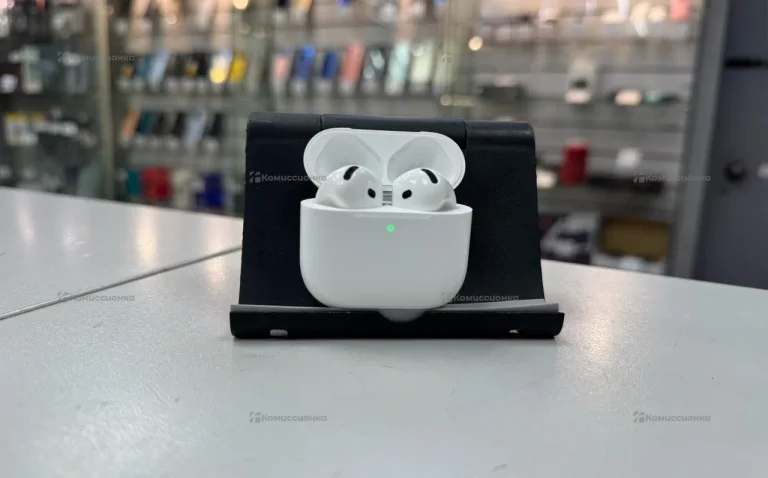 Наушники AirPods 4