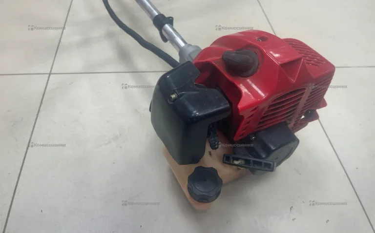 Бензокосилка Brait BT520