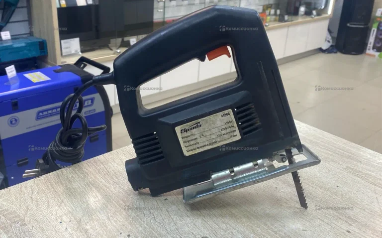 Электролобзик Sparta 94808