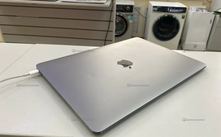 Ноутбук MacBook Air M1 2020