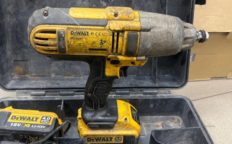 Гайковерт dewalt DCF889M2