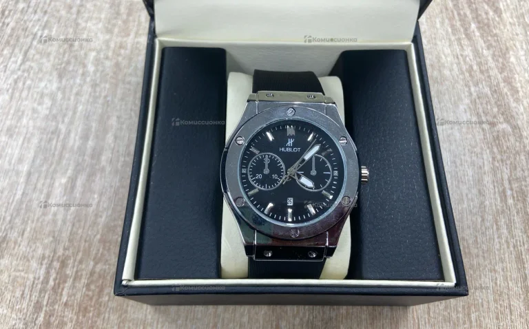 Часы  hublot