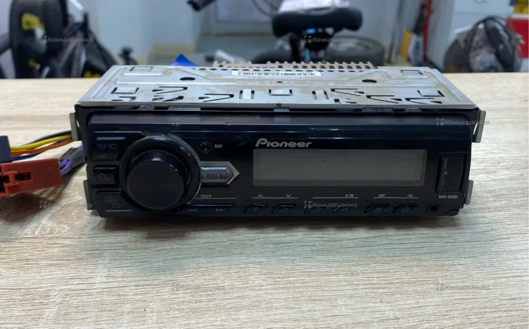 Автомагнитола Pioneer MVH-08UBG