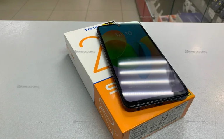 Tecno Spark 20C 4/128 ГБ