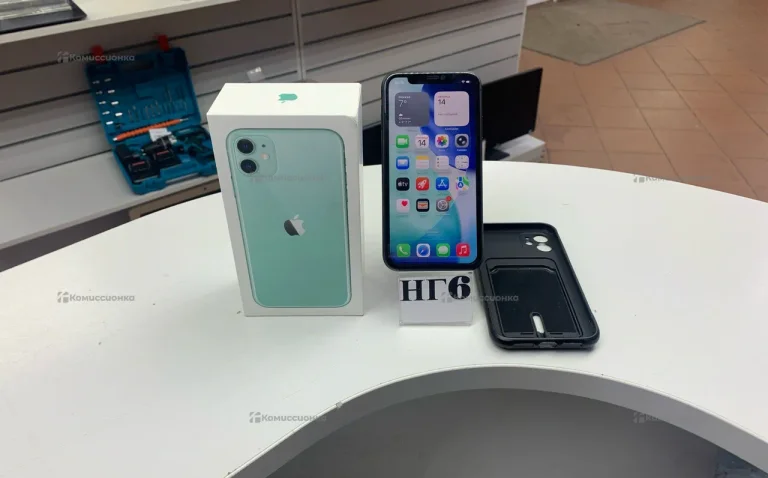 Apple iPhone 11 4/128 ГБ