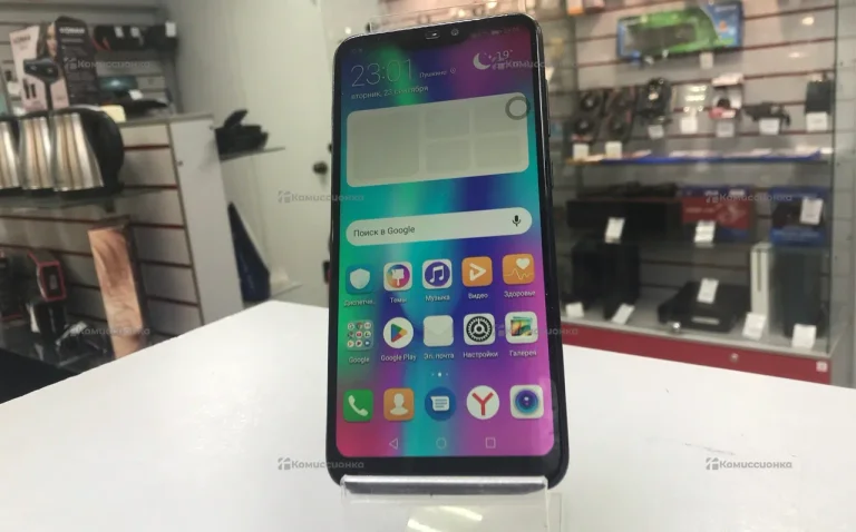 Honor 8C 3/32 ГБ
