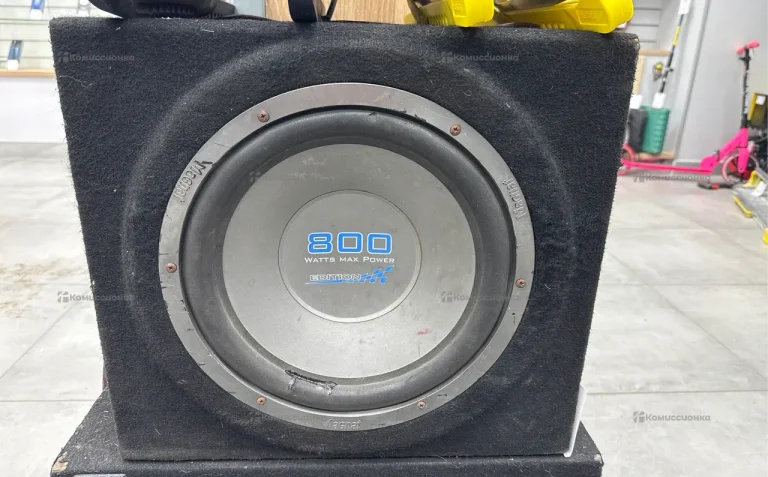 Сабвуфер Magnat 800