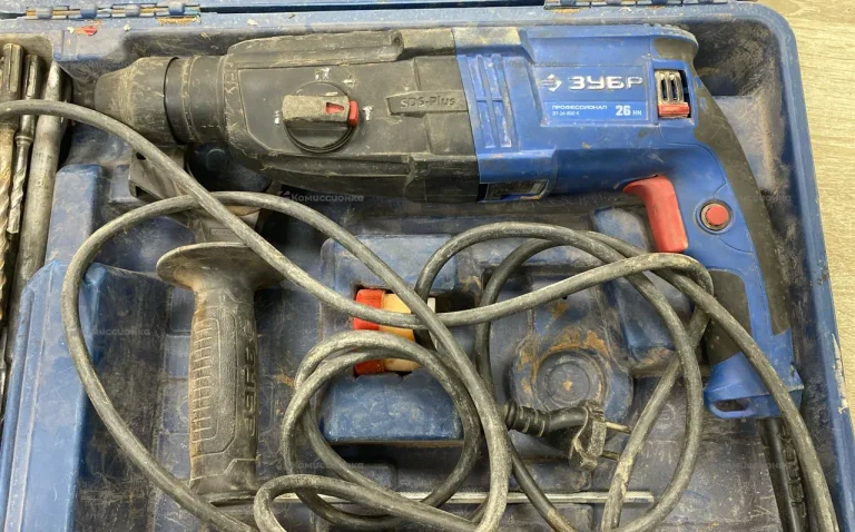 Перфоратор ЗУБР ЗП-26-800К