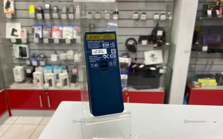 Лазерный дальнометр Bosch Professional GLM 40