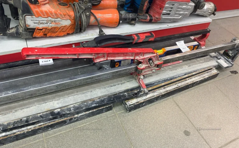 Плиткорез красный