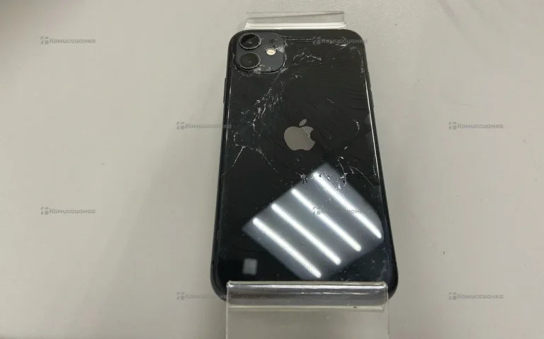 Apple iPhone 11 4/64 ГБ