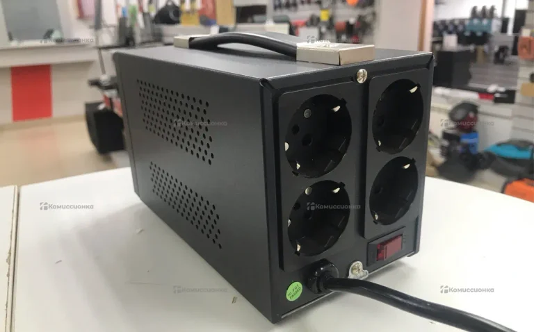 Стабилизатор напряжения - IPPON AVR-1000