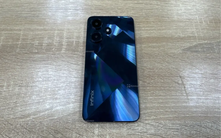 Infinix Hot 30i 4/64 ГБ