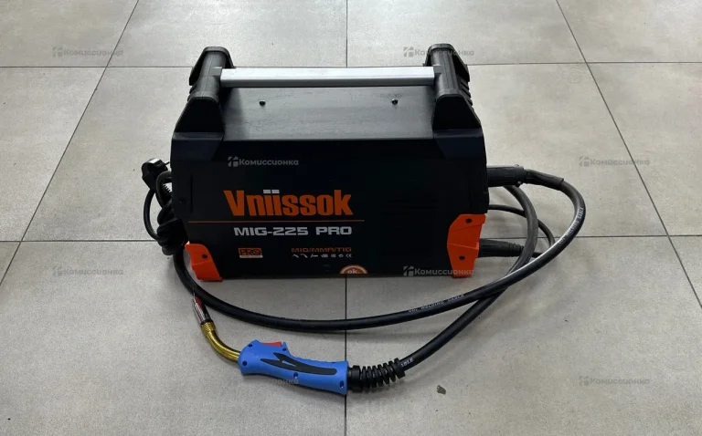 Сварочный Полуавтомат VNIISSOK MIG-225 Pro