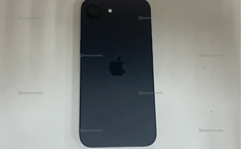 Apple iPhone 16e 8/256 ГБ