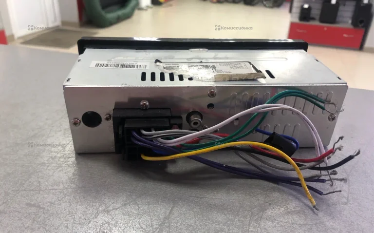 Автомагнитола Dexp MX-1