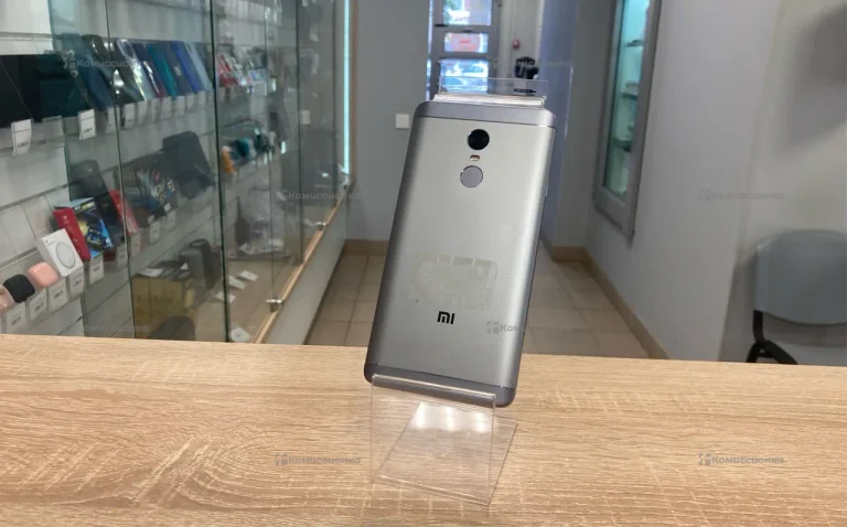 Xiaomi Redmi 5 Plus 3/32 ГБ