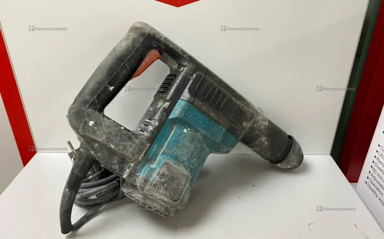 Перфоратор makita HR3000C