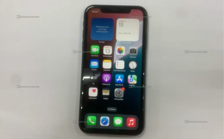 Apple iPhone 11 4/64 ГБ