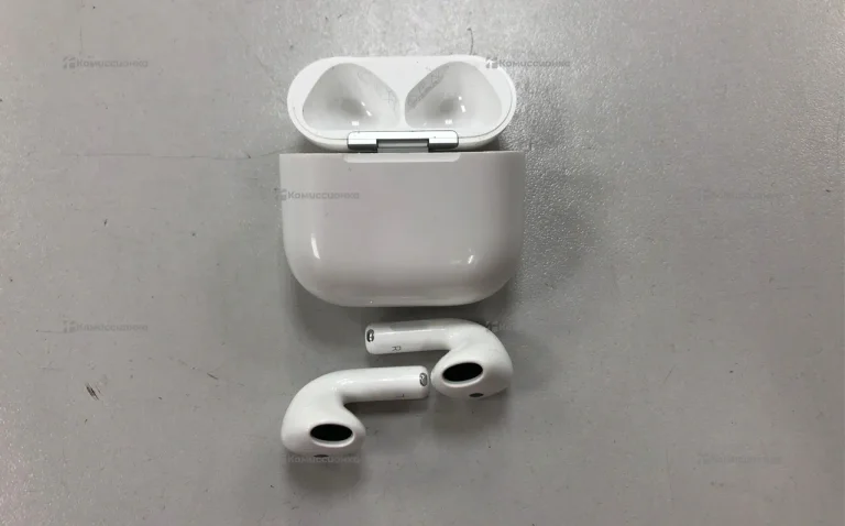 Наушники Apple AirPods 4