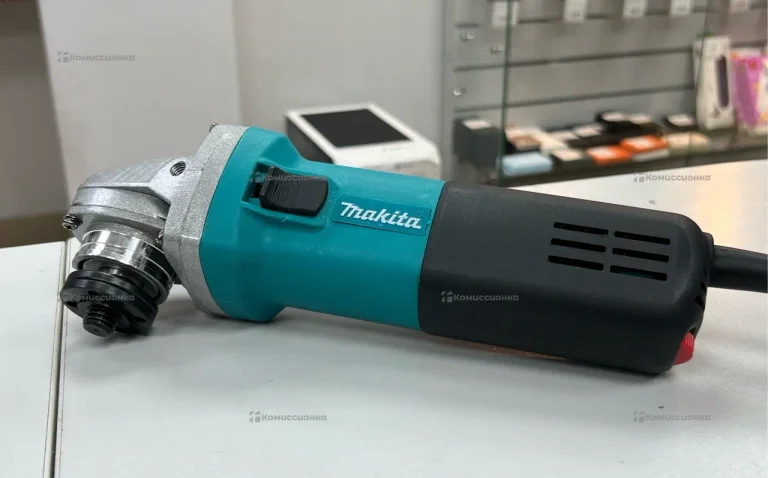УШМ Makita 9558 HN