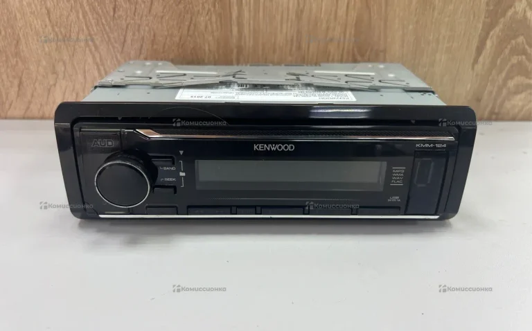 Автомагнитола  kenwood kmm-124