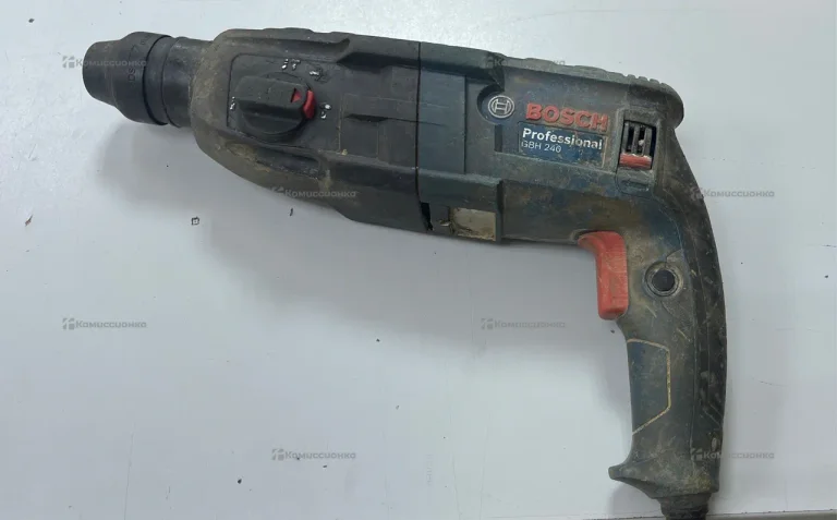 перфоратор Bosch GBH240
