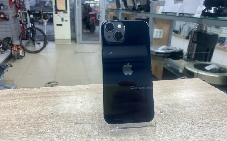 Apple iPhone 13 4/256 ГБ