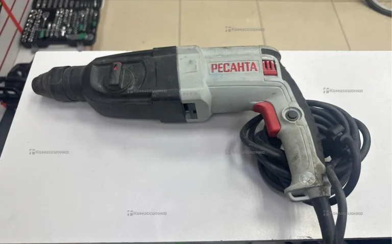 Перфоратор Ресанта П-32-1000К