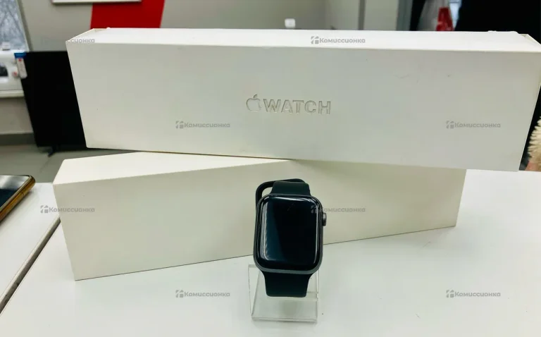 Часы  Apple Watch 4 44 mm