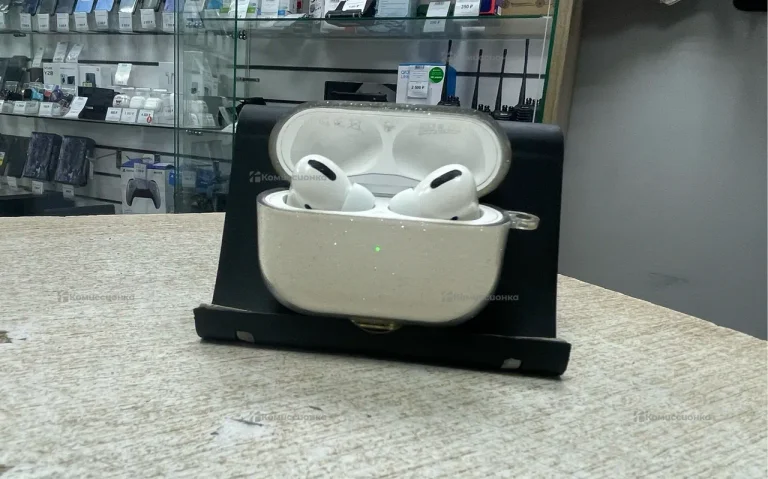 Наушники  Apple AirPods Pro