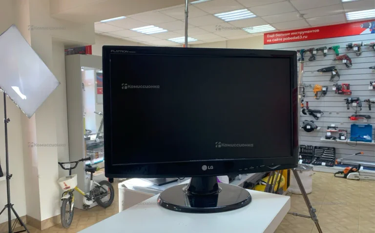 Монитор LG Flatron W2043C