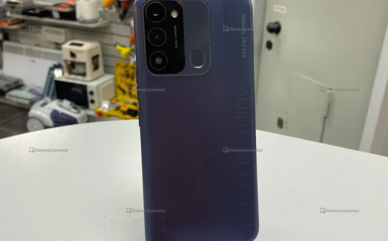 Tecno Spark 8C 4/64 ГБ