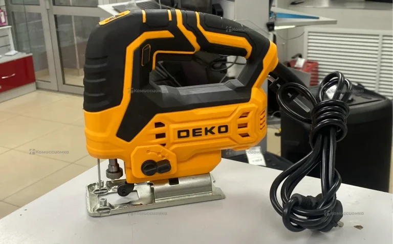 Электролобзик DEKО DKJS900
