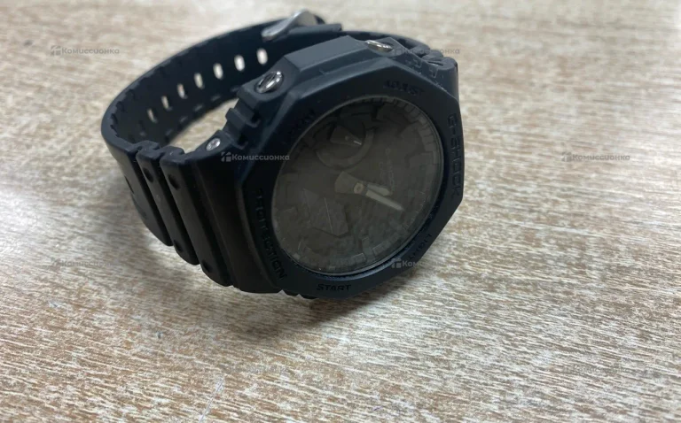 Часы  CASIO CARBON CORE GUARD GA-2100