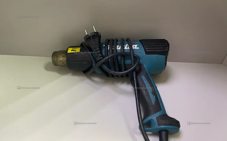 Фен строительный Makita HG 6530V