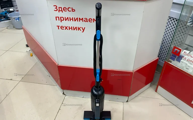 Пылесос  вертикальный Candy