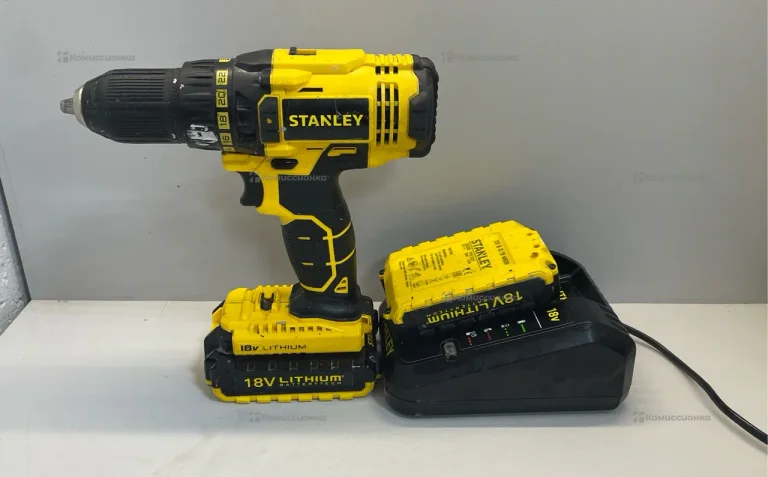 Аккумуляторная дрель-шуруповерт Stanley SCD201D2K