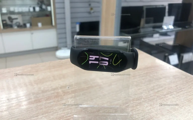 Часы  xiaomi mi band 7